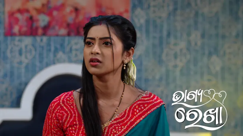 Swati Hides from Shraddha