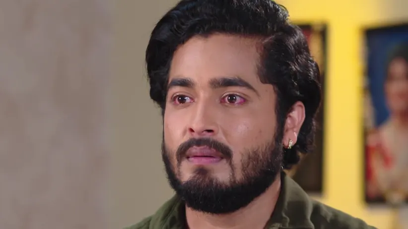 Soubhagya Overhears Smruti's Conversation - Bhagya Rekha