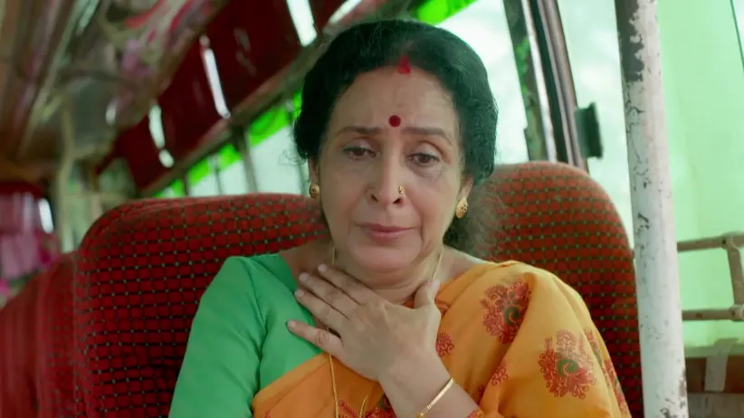 Madhavan Shares His Grief with Chandrika - Manathe Kottaram