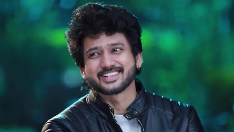 Janakambal and Her Family Play a Game - Varisu