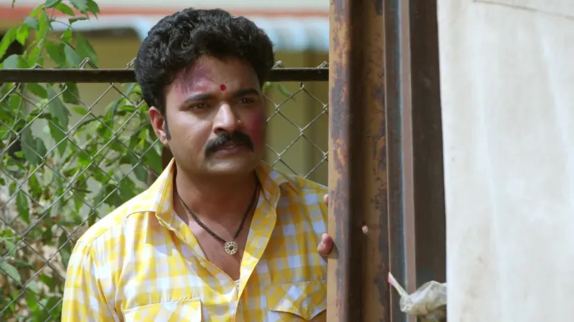 The Police Questions the Ice-Cream Cart Owner - Devmanus Madhla Adhyay