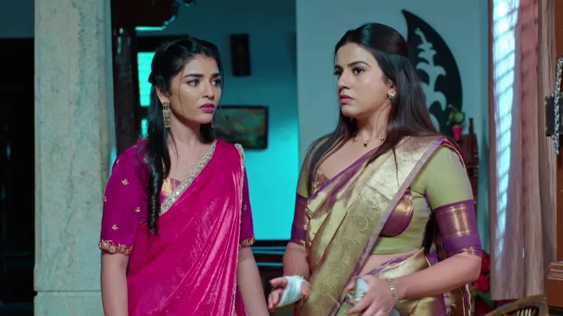 Karna and Nidhi Share a Heartfelt Moment