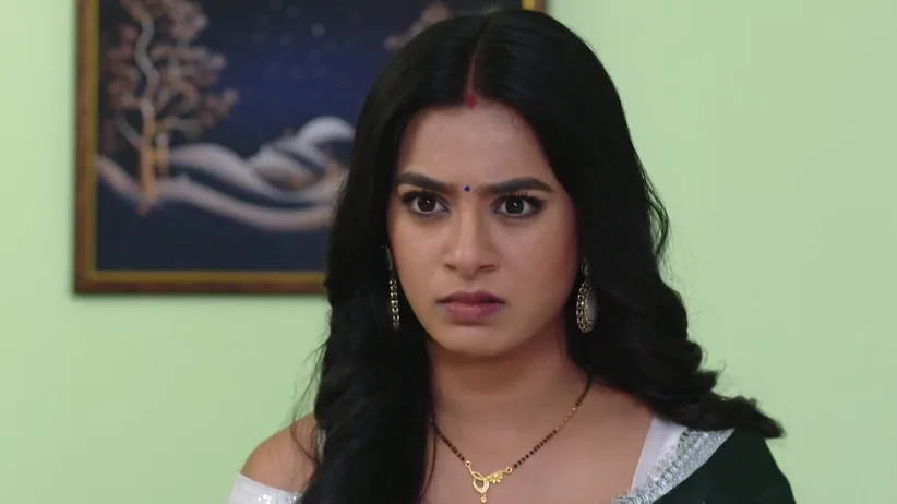 Akshay Worries about Addya