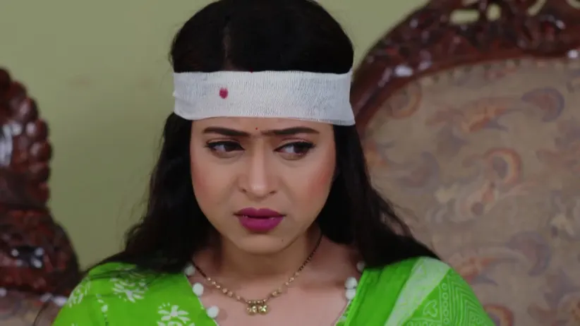 A Woman's Offer for Rosy's Mother - Sathi Sata Janmara