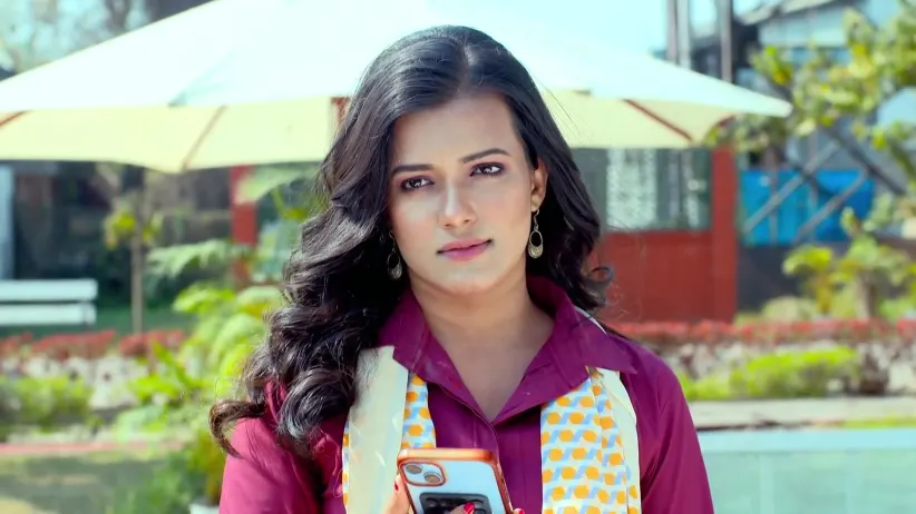 Kusum Faces the Press With Dignity