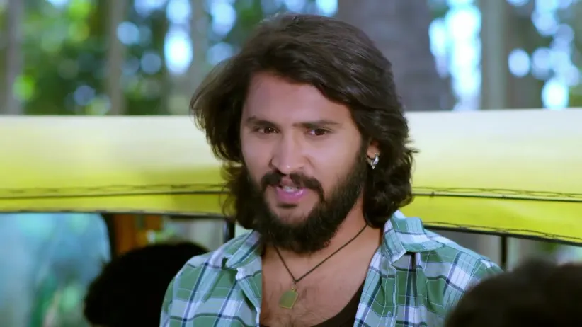 Narasimha Questions Auto Driver - Brahmagantu