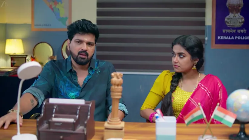 Radhika Has a Word with the Police Officer - Snehapoorvam Shyama