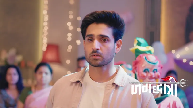 Shivay and Jagadhatri Fight the Goons at the Party