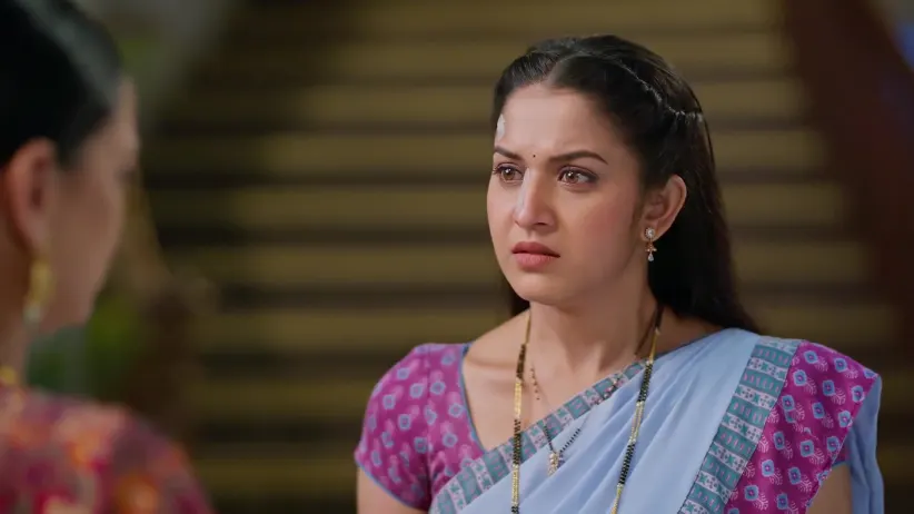 Manjiri Gives Meera a Deadline to Reveal Her Decision