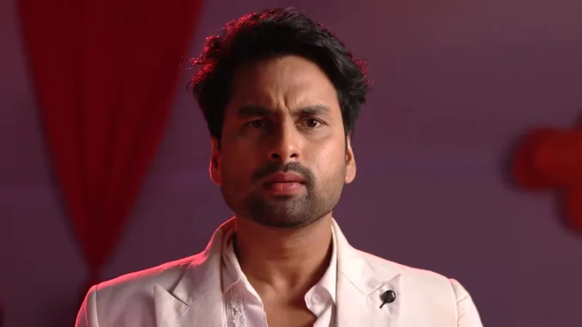 Sambhav Threatens a Magician - Suna Jhia