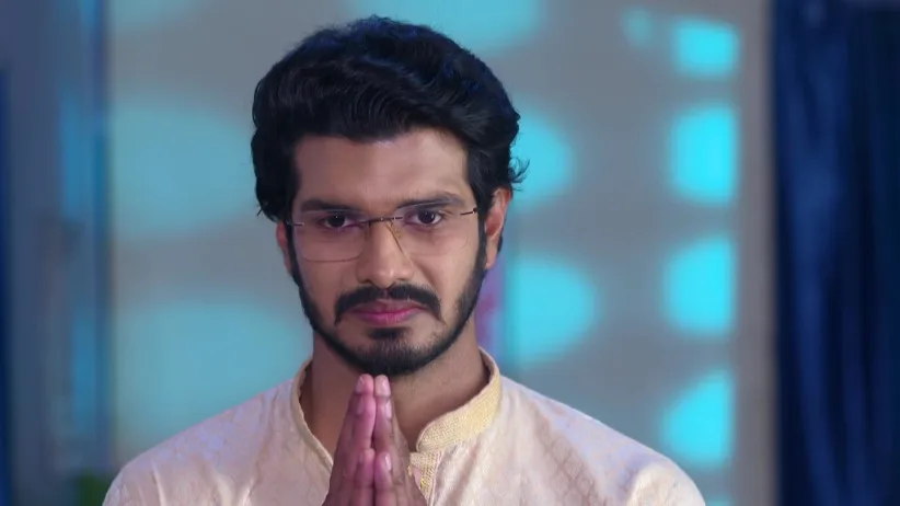 Abhi Contacts Golu's Mother - Tu Khara Mun Chaai