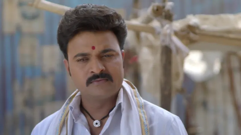 Gopal Worries Over a Newspaper Report - Devmanus Madhla Adhyay