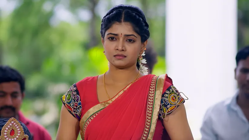 Ambika Plots against Vishal