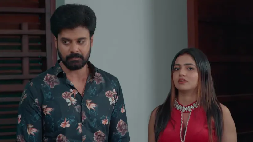 Akshita's Words Make Poornima Uneasy - Durga