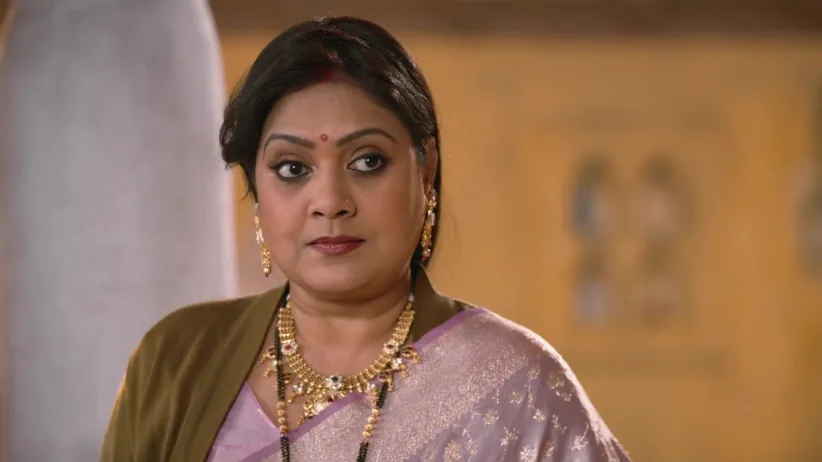 Saavi Taunts Ritika - Gharwali Pedwali