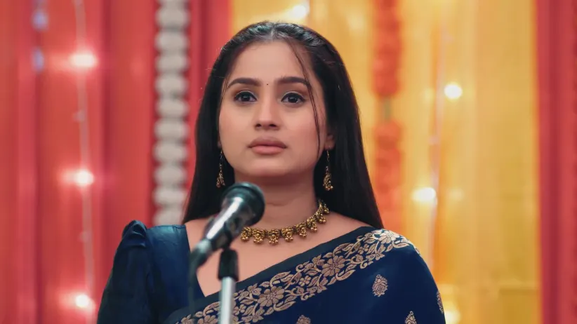 Everyone Is Delighted To See Janhavi - Lakshmi Niwas