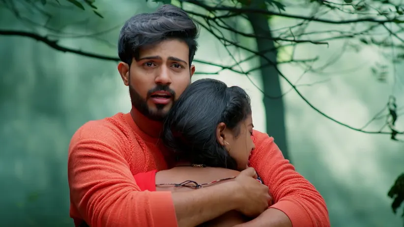 Gagan Saves Bhoomi from Apoorva’s Deadly Trap