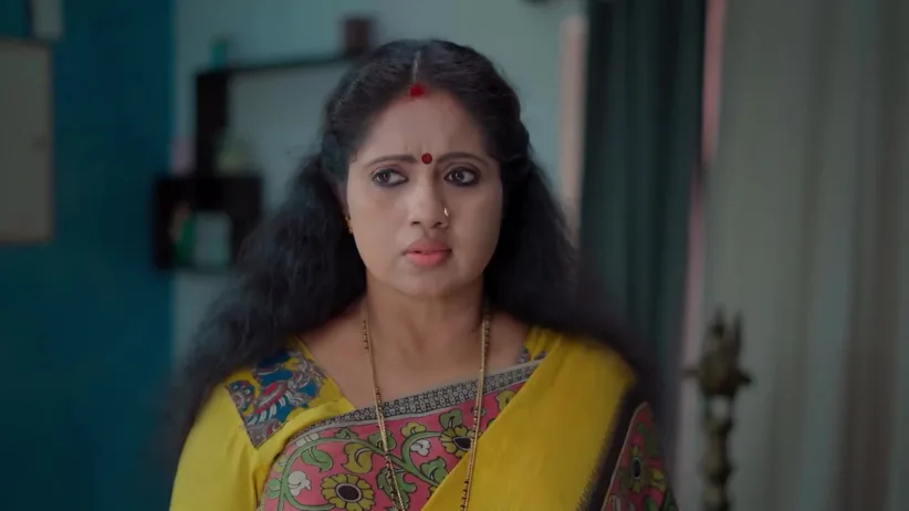 Vasumathi's Words Shock Achamma - Durga