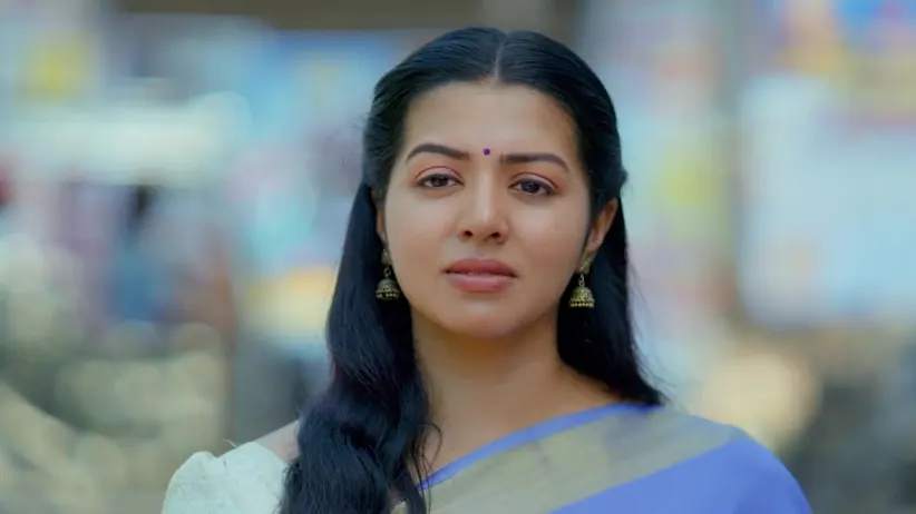 Molly Tells Krishna about Aniyan - KrishnaGadha