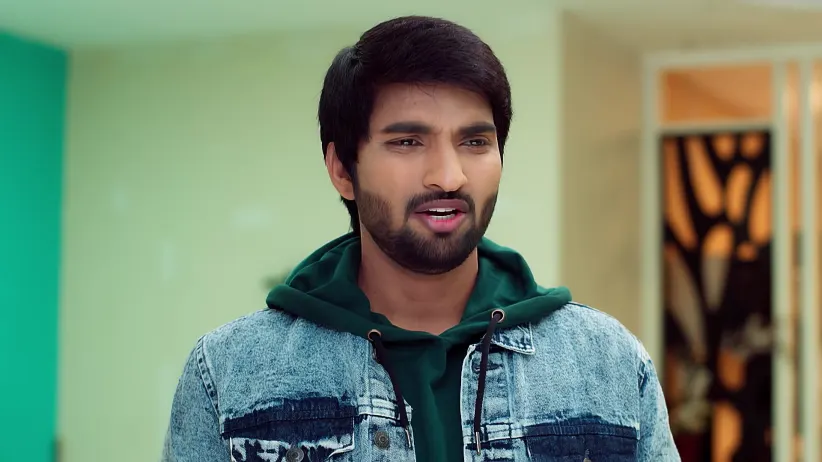 Anusuya Stops Mithra from Meeting Bhagyalakshmi