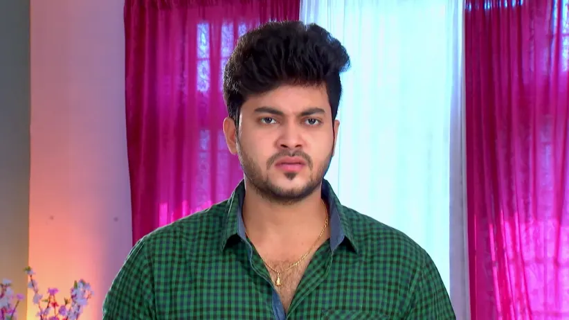 Adithya Worries about an Unwell Shrinidhi
