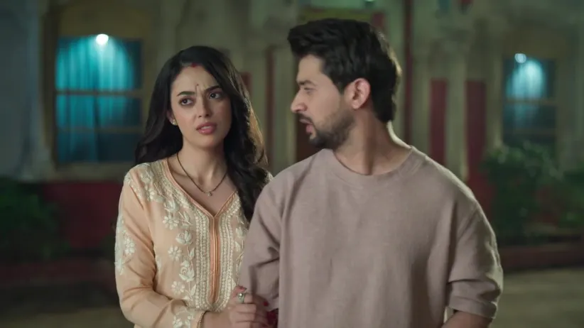 Latika Threatens Saavi