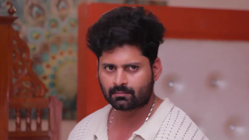 Aadhi Applies Vermillion for Bharathi