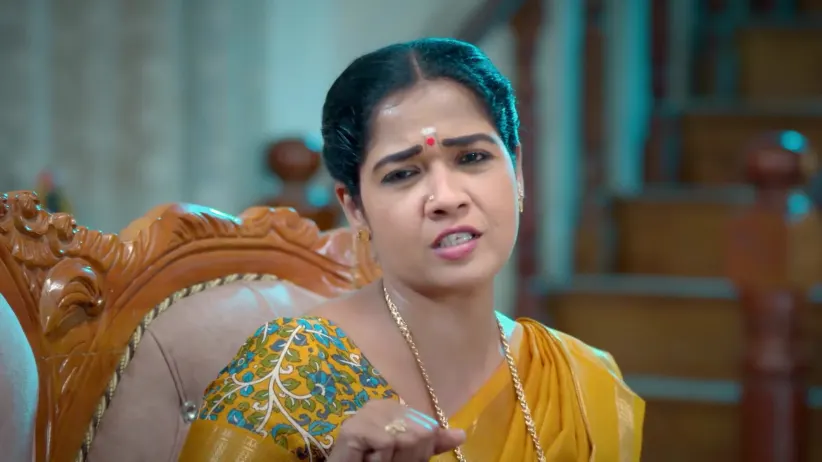 Valli Comforts Kanmani - Veera