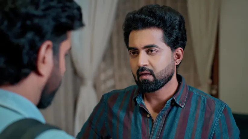 Raju Checks Deepak's Bag - Akale