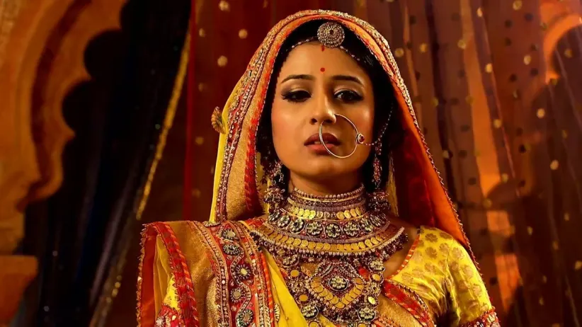 Jodha and Jalal Reach Amer