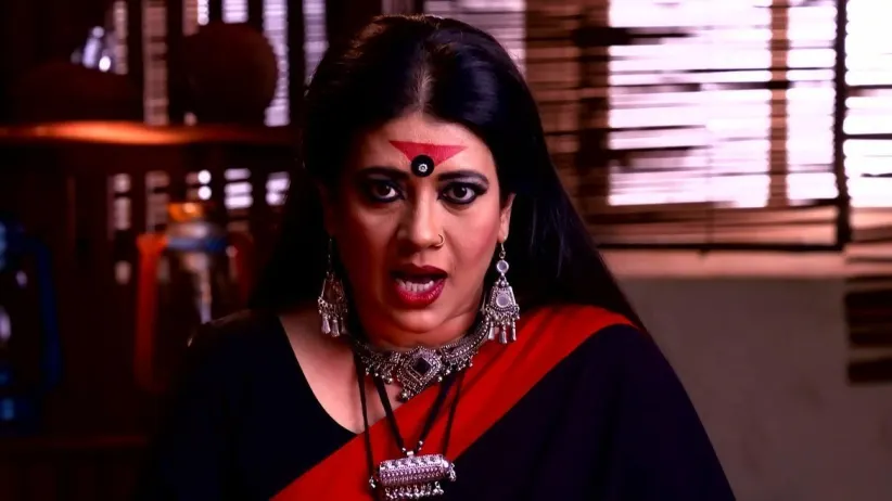 Arya and Rudrakshi search for Santoshi
