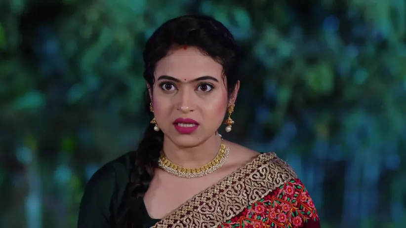 Priyambada Learns about Dev's Decision