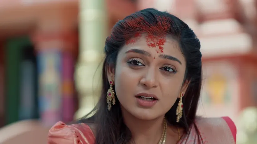Vijayashanthi Performs a Tough Ritual for Chiranjeevi