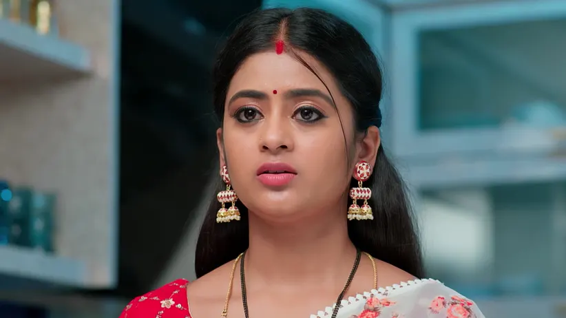 Janavi Clashes with Shalini