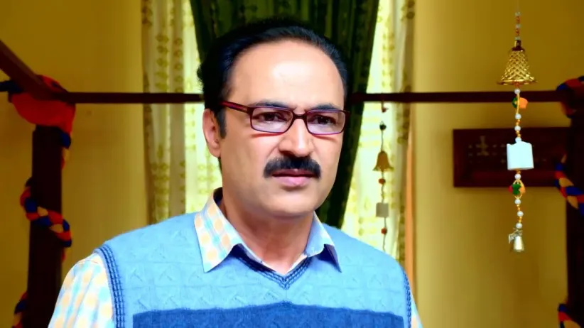 Revathi Teases Chandrasekhar | Hitler Kalyana