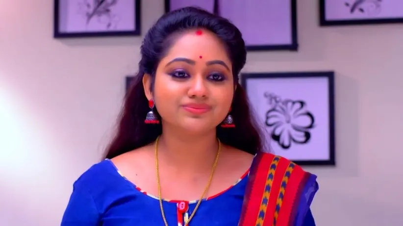 Padmavathyamma asks Jyothirmayi to Impress DK | Mrs. Hitler