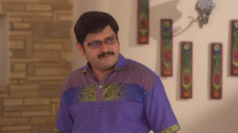 Vibhuti gives electric shocks - Bhabi Ji Ghar Par Hai