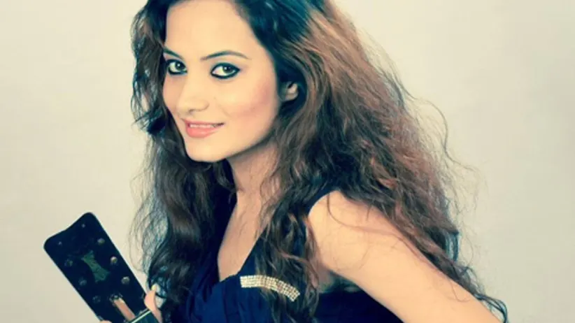 Singer Aakanksha Sharma On Bollywood Business