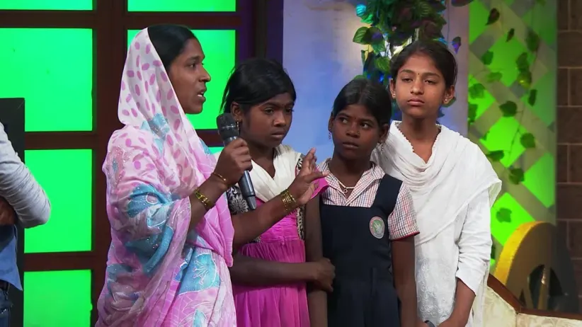 Letter to the Martyrs Who Fought for Maharashtra Movement - Chala Hawa Yeu Dya - Postman Moment
