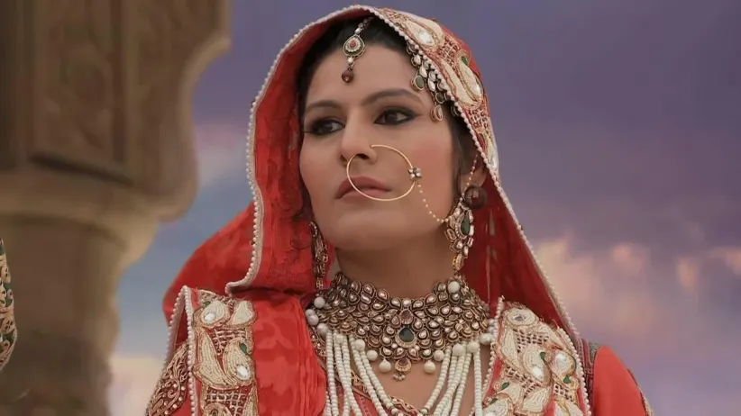Jodha regains consciousness - Jodha Akbar