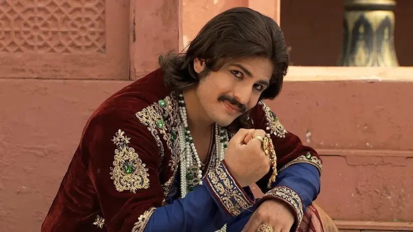 Jalal summons the 'Maulawis' - Jodha Akbar