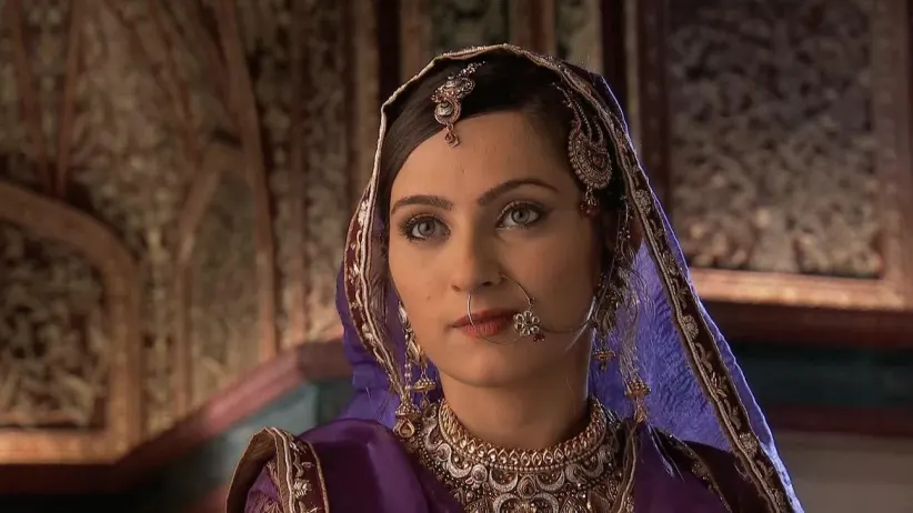 Ruqaiya confronts Anga - Jodha Akbar