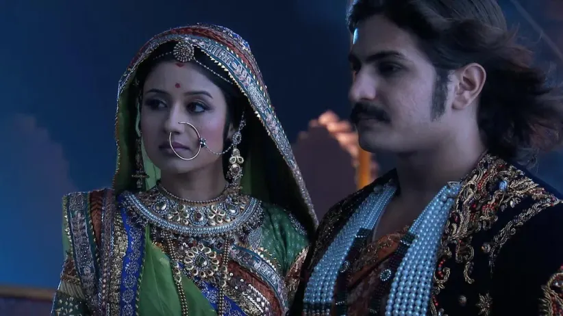 Anga instigates Ruqaiya against Jodha - Jodha Akbar