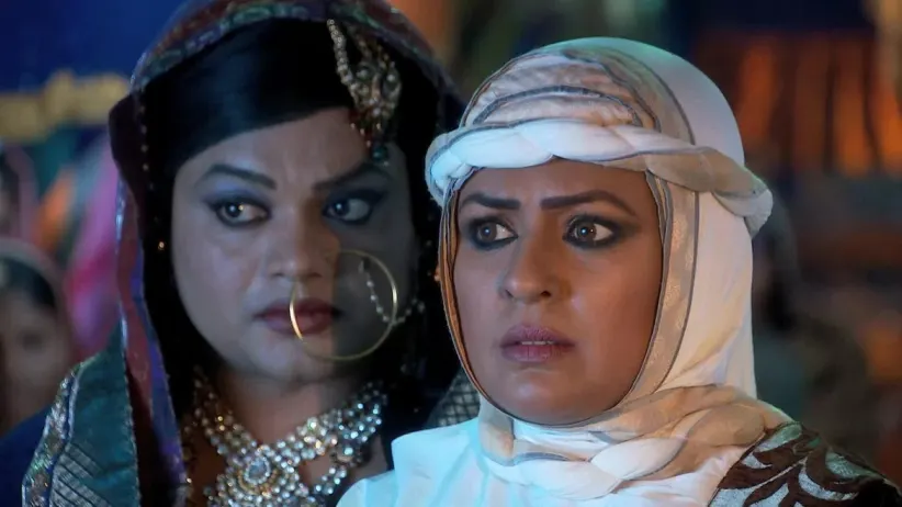 Jalal orders Anga to set up a 'Meena Bazar' - Jodha Akbar