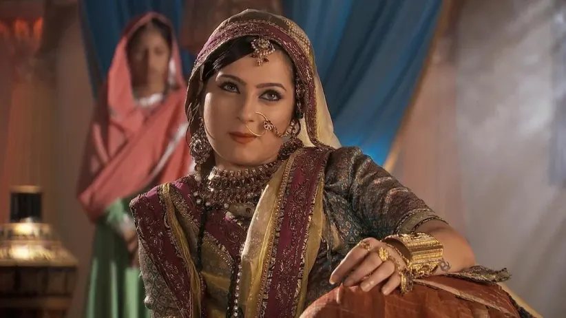 Ruqaiya scoffs at Jodha - Jodha Akbar