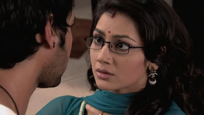 Abhi and Pragya's Romantic Moments - Kumkum Bhagya Highights