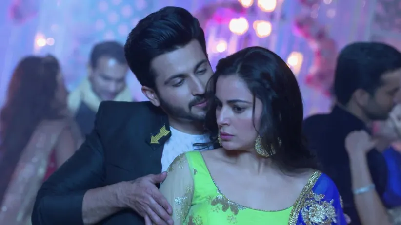 Preeta and Karan's Dance on Teri Meri Kahaani (Gabbar Is Back) - Kundali Bhagya Highlights