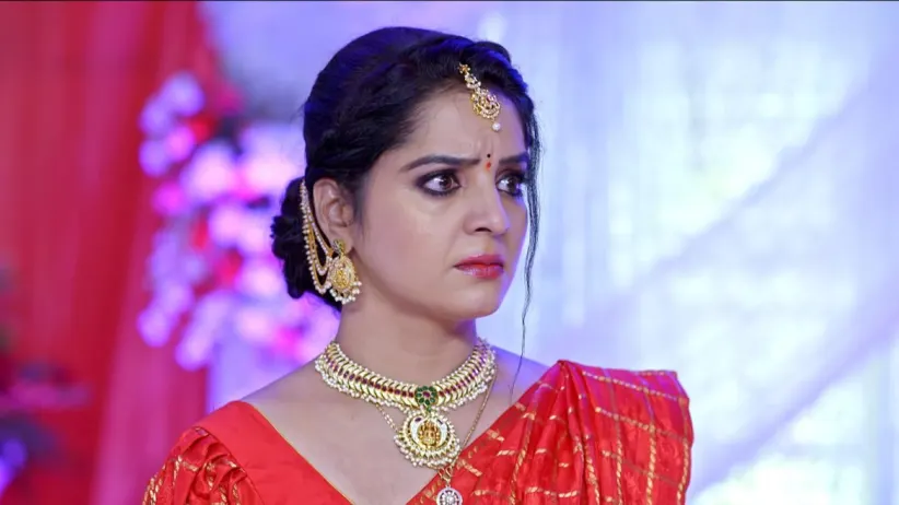 Abhi Proposes to Vasundhara