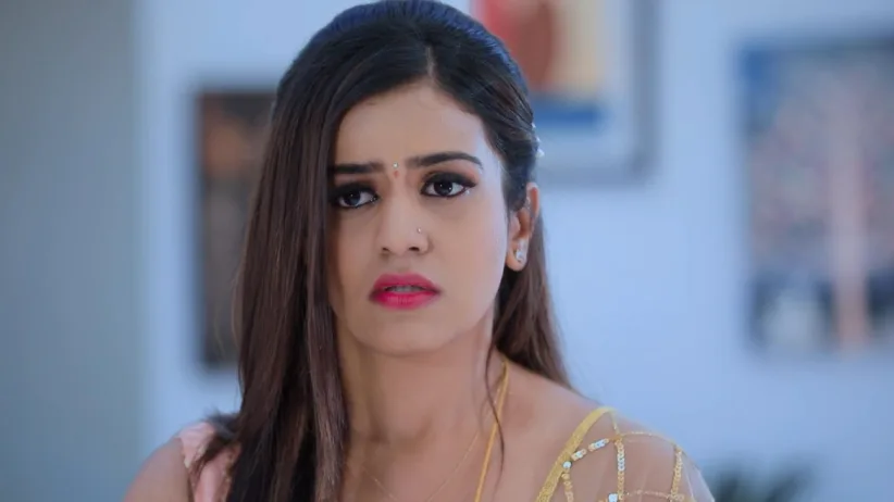 Shivani Finds an Injured Trishul