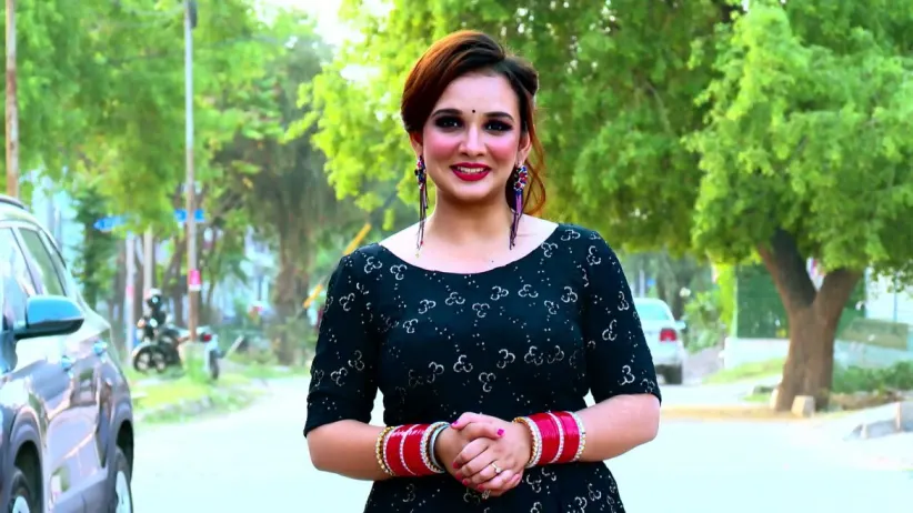 Misha Sarowal Visits Rajni’s House